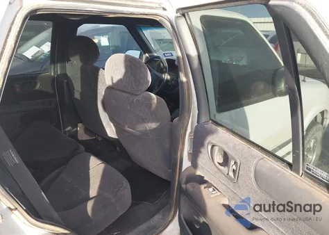 2000 GMC Jimmy Sle z USA, uszkodzony, nr VIN 1GKDT13W2Y2297839